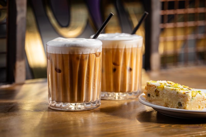200 Degs Iced Flat White 2.jpg